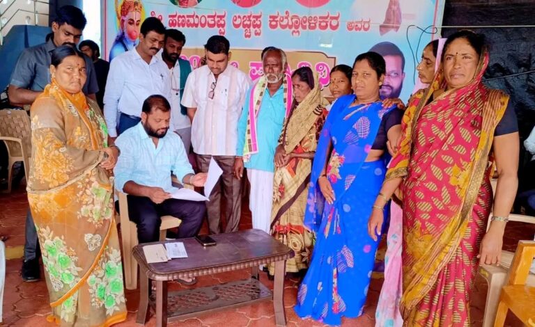 ದೇವದಾಸಿಯರ ಮರು ಸರ್ವೆಗೆ ಆಗ್ರಹಿಸಿ ಶಾಸಕರಿಗೆ ಮನವಿ