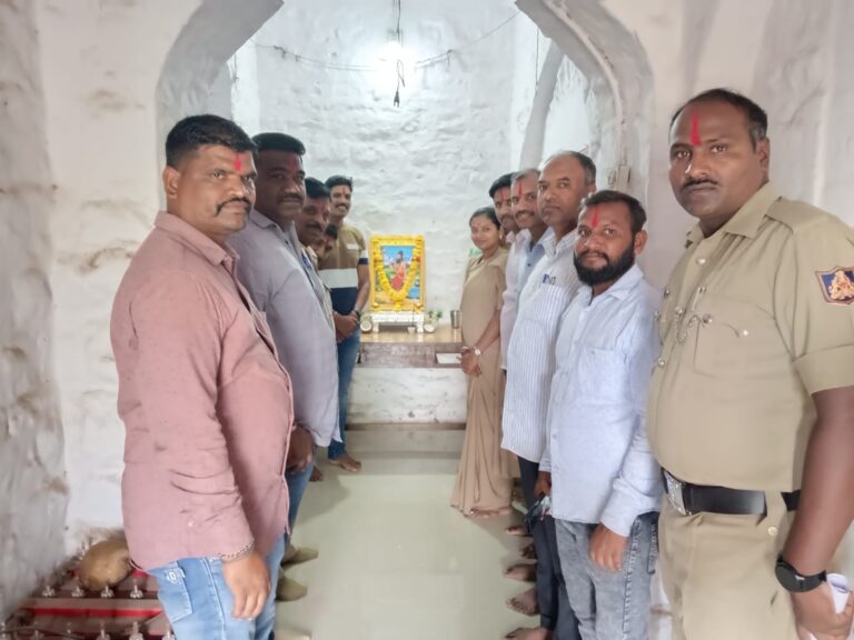 ವಿಜಯಪುರ ಜಿಲ್ಲಾ ಮಹಿಳಾ ಪೋಲಿಸ ಠಾಣೆಯಲ್ಲಿ ಮಹರ್ಷಿ ಶ್ರೀಭಗೀರಥ ಋರ್ಷಿ ರವರ ಜಯಂತಿ ಆಚರಣೆ.