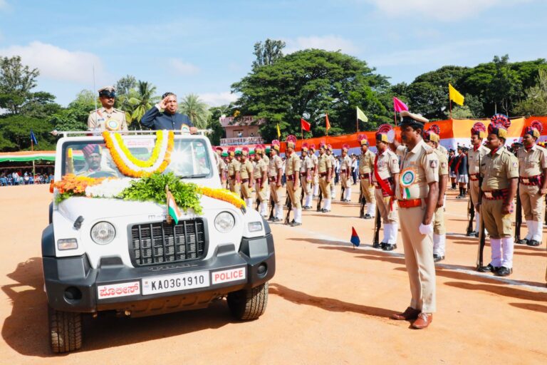 ಬೆಂಗಳೂರು ಗ್ರಾಮಾಂತರ ಜಿಲ್ಲೆ: “ರಾಷ್ಟ್ರ ಧ್ವಜಾರೋಹಣ” ನೆರವೇರಿಸಿದ ಜಿಲ್ಲಾ ಉಸ್ತುವಾರಿ ಸಚಿವರಾದ ಕೆ.ಹೆಚ್.ಮುನಿಯಪ್ಪ