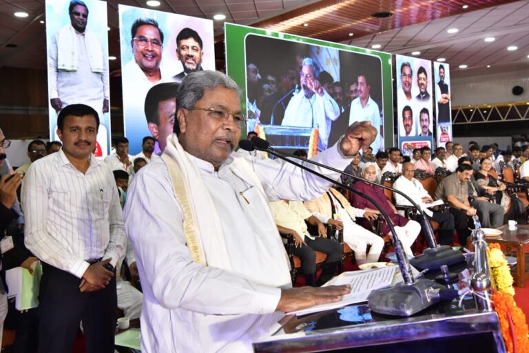 ನಾನು ಮುಖ್ಯಮಂತ್ರಿಯಾಗಿ ಎರಡು ವೇತನ ಆಯೋಗದ ಶಿಫಾರಸ್ಸುಗಳನ್ನು ಜಾರಿ ಮಾಡಿದ್ದೇನೆ: ಸಿ ಎಂ ಸಿದ್ದರಾಮಯ್ಯ