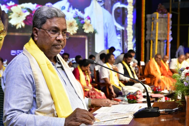 ನಾರಾಯಣ ಗುರುಗಳು ಪ್ರತಿಪಾದಿಸಿದ ಮನುಷ್ಯತ್ವದಿಂದ ಕೂಡಿದ ಸಮಾಜ ನಿರ್ಮಾಣ ನಮ್ಮ ಗುರಿ: ಮುಖ್ಯಮಂತ್ರಿ ಸಿದ್ದರಾಮಯ್ಯ