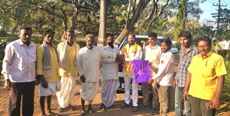 ಪಿಕೆಪಿಎಸ್ ನಿರ್ದೇಶಕರಾಗಿ ಅವಿರೋಧವಾಗಿ ಆಯ್ಕೆ ಆದ ಕಲ್ಲು ಸೊನ್ನದರವರಿಗೆ ಸನ್ಮಾನ