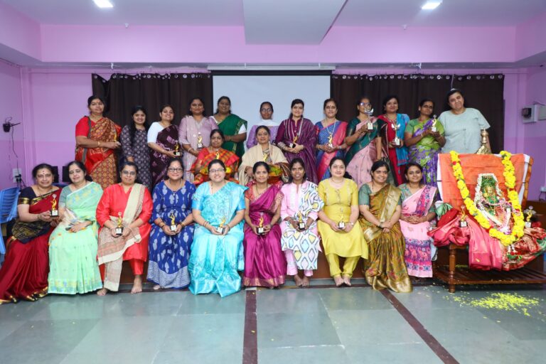 ದ್ವಿಜ ಎಂಟರ್‌ಪ್ರೈಸಸ್ ವತಿಯಿಂದ ಮಹಿಳಾ ಉದ್ಯಮಿಗಳಿಗೆ ಸನ್ಮಾನ ಹಾಗೂ ಉದ್ಯಮ ಸಭೆ