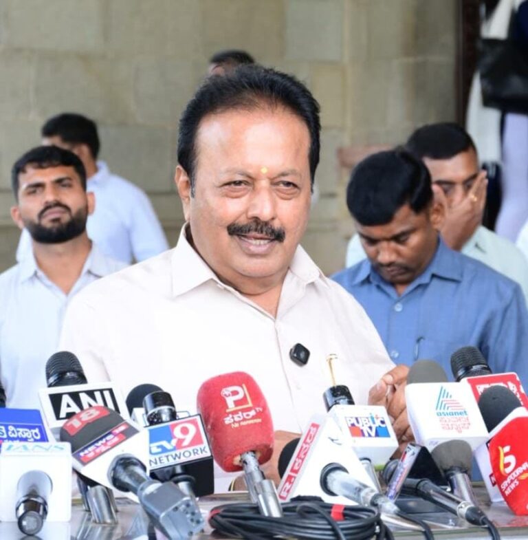 ಬಹಿರಂಗ ಚರ್ಚೆಗೆ ಬರಲಿ, ಅವರ ಹಿಟ್ ಅಂಡ್ ರನ್ ಆಟ ನಡೆಯಲ್ಲ: ಕುಮಾರಸ್ವಾಮಿಗೆ ಸಚಿವ ಚಲುವರಾಯಸ್ವಾಮಿ ಸವಾಲು