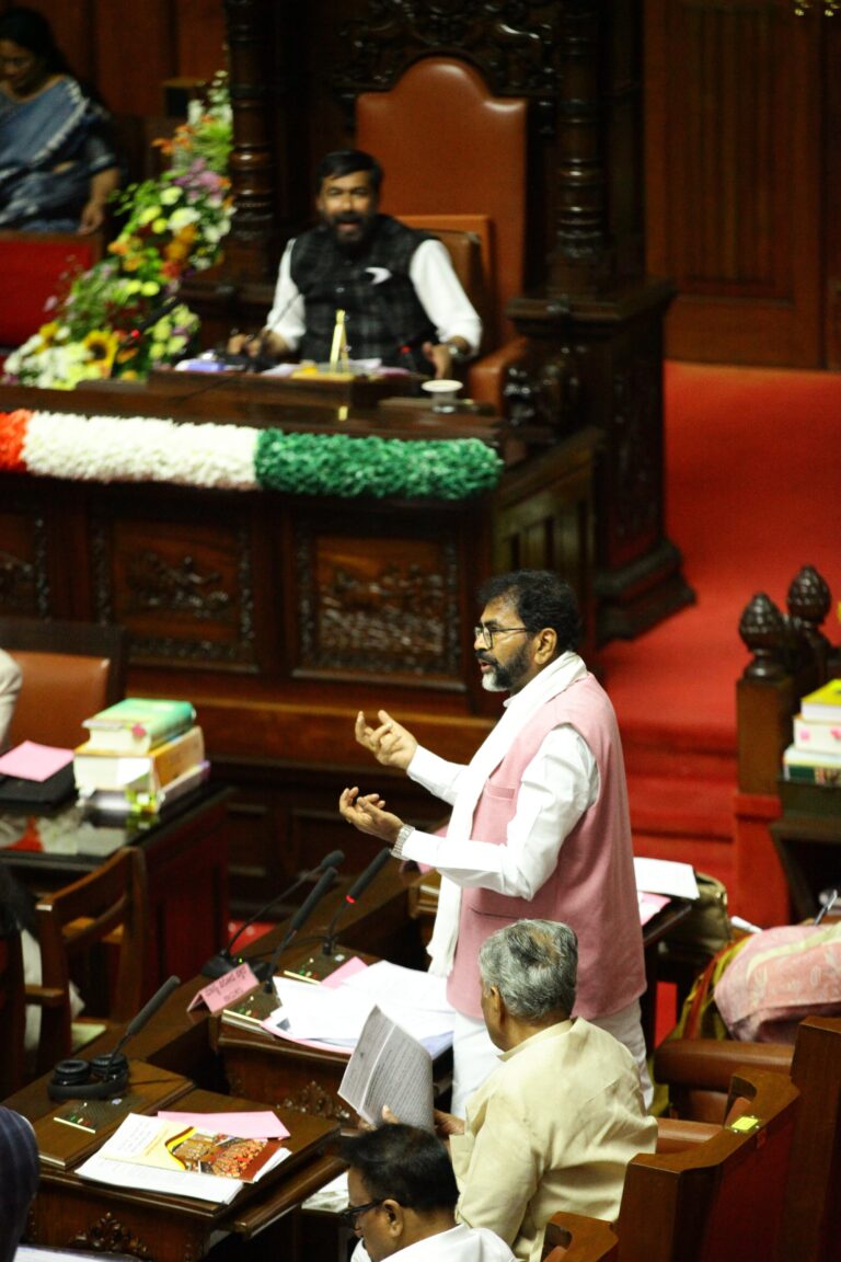 ಹಗರಣ, ಭ್ರಷ್ಟಾಚಾರವನ್ನೂ ಚರ್ಚಿಸಿ:ಛಲವಾದಿ ನಾರಾಯಣಸ್ವಾಮಿ ಒತ್ತಾಯ